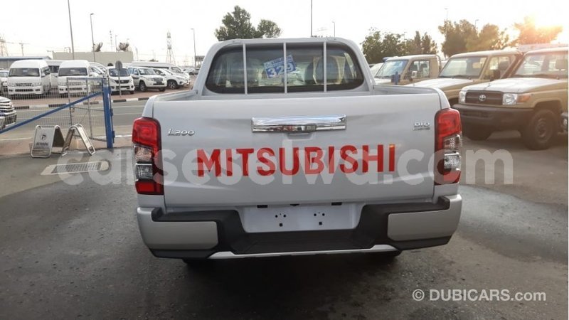 Big with watermark mitsubishi l200 east mahe import dubai 5998