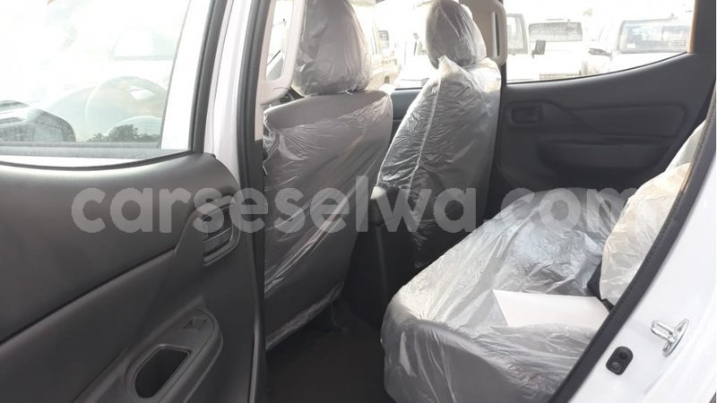 Big with watermark mitsubishi l200 east mahe import dubai 5999