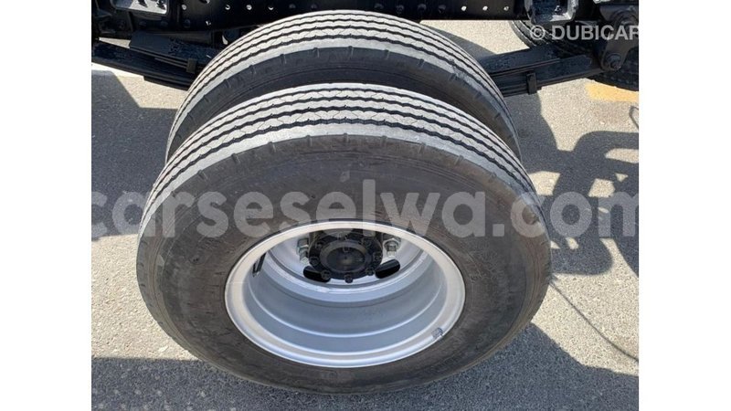 Big with watermark mitsubishi i east mahe import dubai 6001