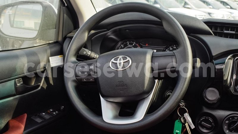 Big with watermark toyota hilux east mahe import dubai 6002