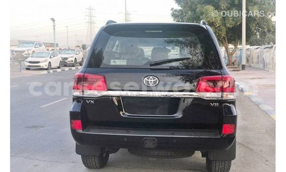 Buy Import Toyota Land Cruiser Black Car in Import - Dubai in East Mahé Buy Import Toyota Land Cruiser Black Car in Import - Dubai in East Mahé