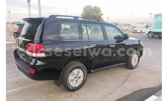 Buy Import Toyota Land Cruiser Black Car in Import - Dubai in East Mahé Buy Import Toyota Land Cruiser Black Car in Import - Dubai in East Mahé