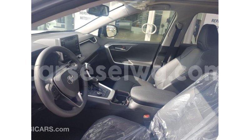 Big with watermark toyota ade east mahe import dubai 6007