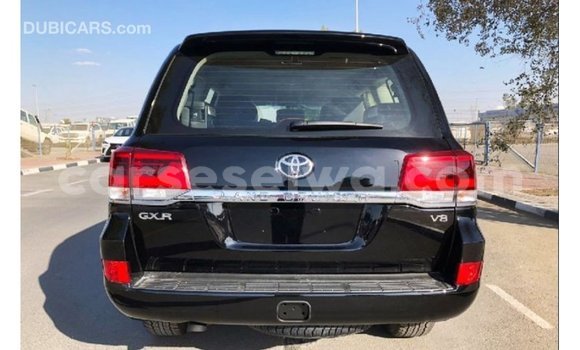 Buy Import Toyota Land Cruiser Black Car in Import - Dubai in East Mahé Buy Import Toyota Land Cruiser Black Car in Import - Dubai in East Mahé