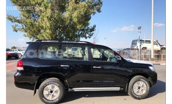 Buy Import Toyota Land Cruiser Black Car in Import - Dubai in East Mahé Buy Import Toyota Land Cruiser Black Car in Import - Dubai in East Mahé