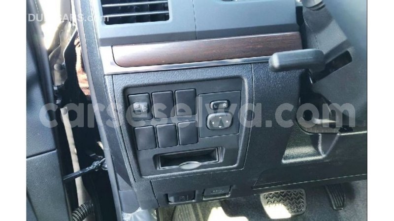 Big with watermark toyota land cruiser east mahe import dubai 6009