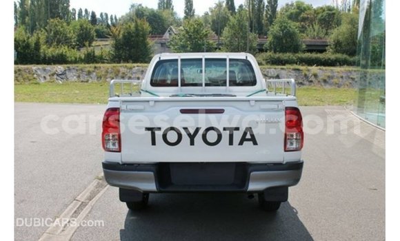 Buy Import Toyota Hilux White Car in Import - Dubai in East Mahé Buy Import Toyota Hilux White Car in Import - Dubai in East Mahé