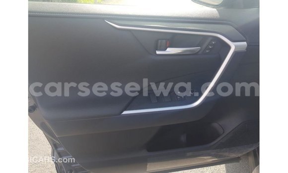 Buy Import Toyota Ade Other Truck in Import - Dubai in East Mahé Buy Import Toyota Ade Other Truck in Import - Dubai in East Mahé