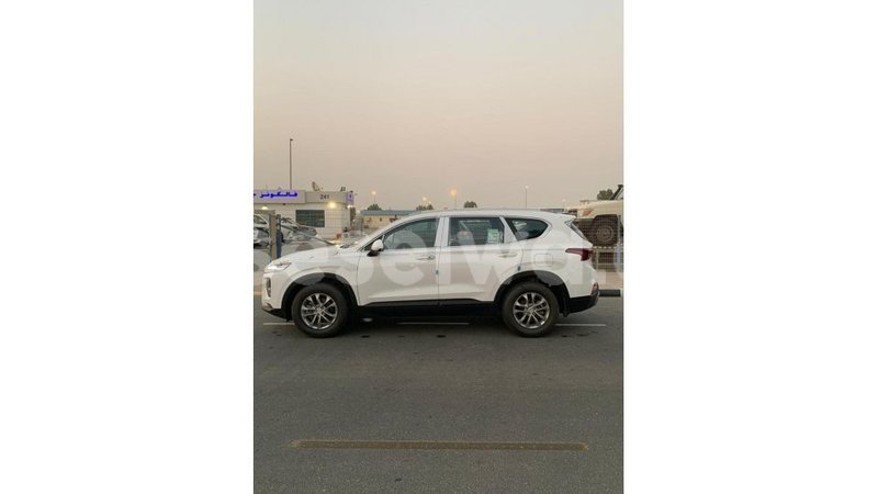 Big with watermark hyundai santa fe east mahe import dubai 6020