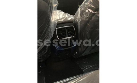 Buy Import Hyundai Santa Fe White Car in Import - Dubai in East Mahé Buy Import Hyundai Santa Fe White Car in Import - Dubai in East Mahé