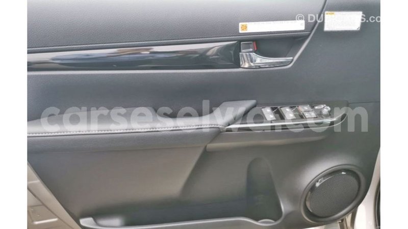 Big with watermark toyota hilux east mahe import dubai 6021