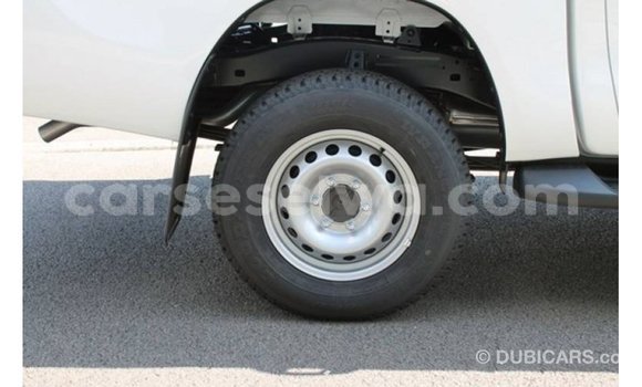 Buy Import Toyota Hilux White Car in Import - Dubai in East Mahé Buy Import Toyota Hilux White Car in Import - Dubai in East Mahé