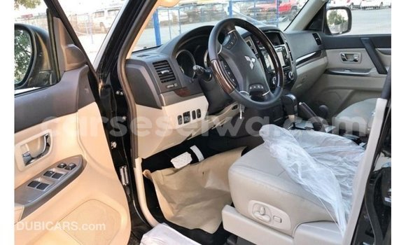 Buy Import Mitsubishi Pajero Black Car in Import - Dubai in East Mahé Buy Import Mitsubishi Pajero Black Car in Import - Dubai in East Mahé