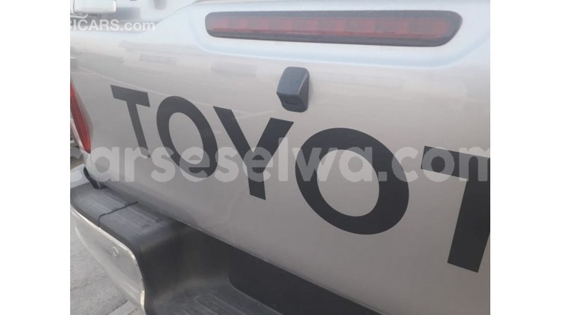Big with watermark toyota hilux east mahe import dubai 6027
