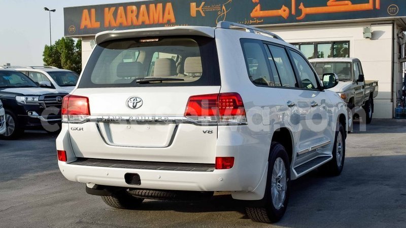 Big with watermark toyota land cruiser east mahe import dubai 6028