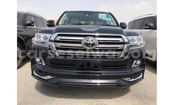 Acheter Import Voiture Toyota Land Cruiser Noir à Import - Dubai, East Mahé Acheter Import Voiture Toyota Land Cruiser Noir à Import - Dubai, East Mahé