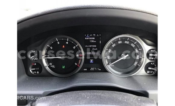 Buy Import Toyota Land Cruiser White Car in Import - Dubai in East Mahé Buy Import Toyota Land Cruiser White Car in Import - Dubai in East Mahé