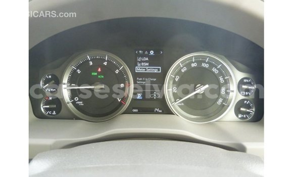 Buy Import Toyota Land Cruiser White Car in Import - Dubai in East Mahé Buy Import Toyota Land Cruiser White Car in Import - Dubai in East Mahé