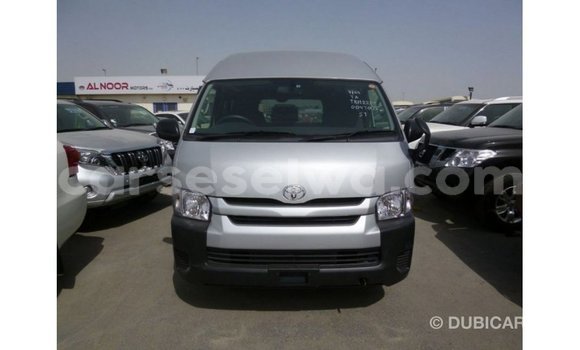Acheter Import Voiture Toyota Hiace Autre à Import - Dubai, East Mahé Acheter Import Voiture Toyota Hiace Autre à Import - Dubai, East Mahé