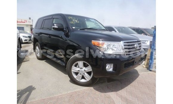 Buy Import Toyota Land Cruiser Black Car in Import - Dubai in East Mahé Buy Import Toyota Land Cruiser Black Car in Import - Dubai in East Mahé
