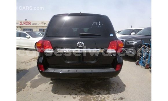 Buy Import Toyota Land Cruiser Black Car in Import - Dubai in East Mahé Buy Import Toyota Land Cruiser Black Car in Import - Dubai in East Mahé