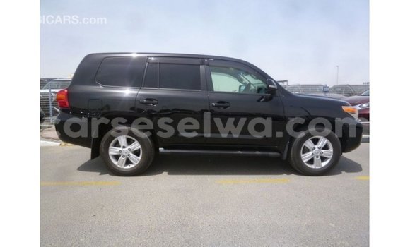 Buy Import Toyota Land Cruiser Black Car in Import - Dubai in East Mahé Buy Import Toyota Land Cruiser Black Car in Import - Dubai in East Mahé