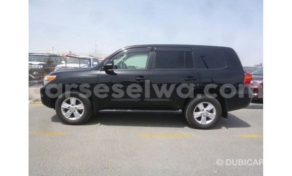 Buy Import Toyota Land Cruiser Black Car in Import - Dubai in East Mahé Buy Import Toyota Land Cruiser Black Car in Import - Dubai in East Mahé
