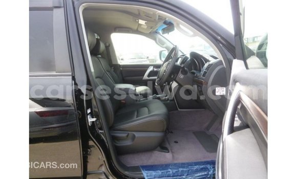 Buy Import Toyota Land Cruiser Black Car in Import - Dubai in East Mahé Buy Import Toyota Land Cruiser Black Car in Import - Dubai in East Mahé