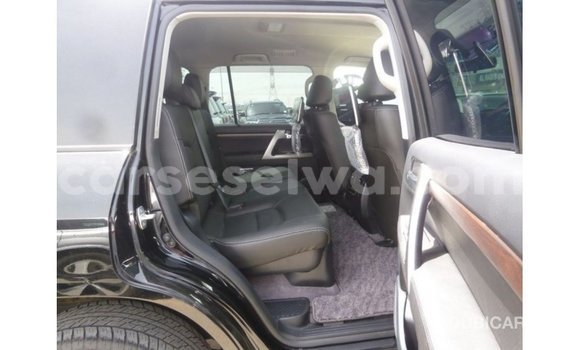Buy Import Toyota Land Cruiser Black Car in Import - Dubai in East Mahé Buy Import Toyota Land Cruiser Black Car in Import - Dubai in East Mahé