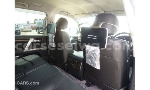 Buy Import Toyota Land Cruiser Black Car in Import - Dubai in East Mahé Buy Import Toyota Land Cruiser Black Car in Import - Dubai in East Mahé