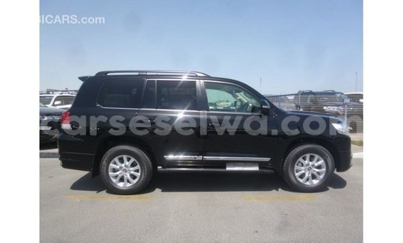 Buy Import Toyota Land Cruiser Black Car in Import - Dubai in East Mahé Buy Import Toyota Land Cruiser Black Car in Import - Dubai in East Mahé