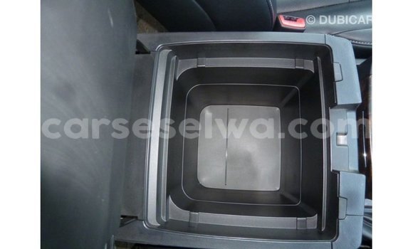 Buy Import Toyota Land Cruiser White Car in Import - Dubai in East Mahé Buy Import Toyota Land Cruiser White Car in Import - Dubai in East Mahé