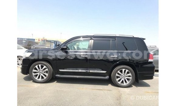 Buy Import Toyota Land Cruiser Black Car in Import - Dubai in East Mahé Buy Import Toyota Land Cruiser Black Car in Import - Dubai in East Mahé