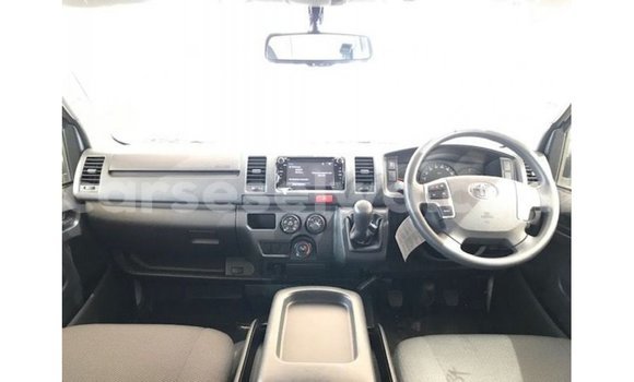 Buy Import Toyota Hiace White Car in Import - Dubai in East Mahé Buy Import Toyota Hiace White Car in Import - Dubai in East Mahé