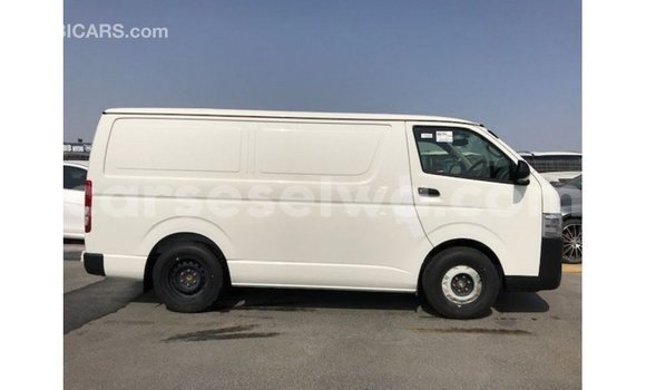 Buy Import Toyota Hiace White Car in Import - Dubai in East Mahé Buy Import Toyota Hiace White Car in Import - Dubai in East Mahé