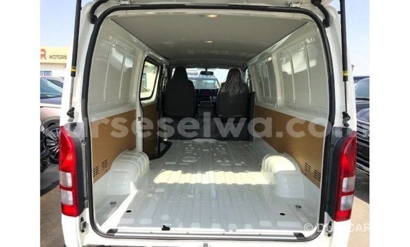 Buy Import Toyota Hiace White Car in Import - Dubai in East Mahé Buy Import Toyota Hiace White Car in Import - Dubai in East Mahé