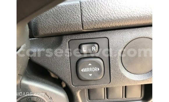 Acheter Import Voiture Toyota Hiace Blanc à Import - Dubai, East Mahé Acheter Import Voiture Toyota Hiace Blanc à Import - Dubai, East Mahé