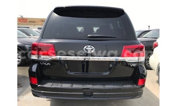 Acheter Import Voiture Toyota Land Cruiser Noir à Import - Dubai, East Mahé Acheter Import Voiture Toyota Land Cruiser Noir à Import - Dubai, East Mahé