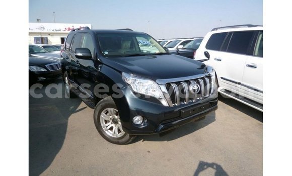 Acheter Import Voiture Toyota Prado Bleu à Import - Dubai, East Mahé Acheter Import Voiture Toyota Prado Bleu à Import - Dubai, East Mahé