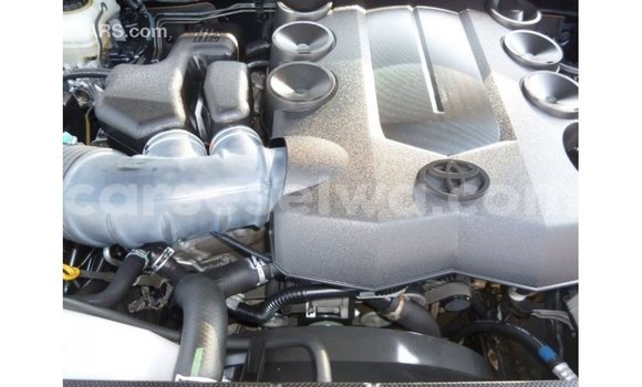 Acheter Import Voiture Toyota Prado Bleu à Import - Dubai, East Mahé Acheter Import Voiture Toyota Prado Bleu à Import - Dubai, East Mahé