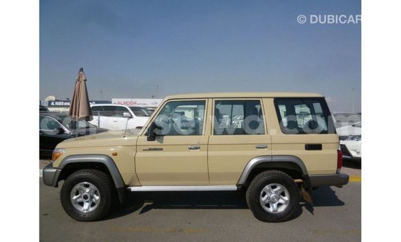Buy Import Toyota Land Cruiser Beige Car in Import - Dubai in East Mahé Buy Import Toyota Land Cruiser Beige Car in Import - Dubai in East Mahé