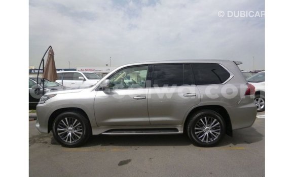 Acheter Import Voiture Lexus LX Autre à Import - Dubai, East Mahé Acheter Import Voiture Lexus LX Autre à Import - Dubai, East Mahé