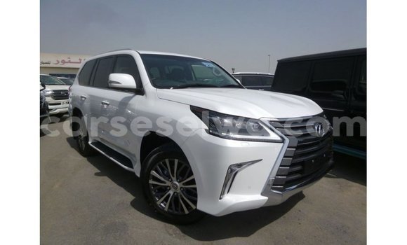 Acheter Import Voiture Lexus LX Blanc à Import - Dubai, East Mahé Acheter Import Voiture Lexus LX Blanc à Import - Dubai, East Mahé