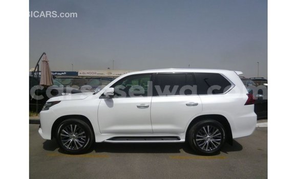 Acheter Import Voiture Lexus LX Blanc à Import - Dubai, East Mahé Acheter Import Voiture Lexus LX Blanc à Import - Dubai, East Mahé