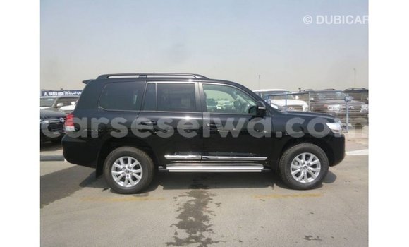 Buy Import Toyota Land Cruiser Black Car in Import - Dubai in East Mahé Buy Import Toyota Land Cruiser Black Car in Import - Dubai in East Mahé