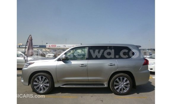 Acheter Import Voiture Lexus LX Autre à Import - Dubai, East Mahé Acheter Import Voiture Lexus LX Autre à Import - Dubai, East Mahé
