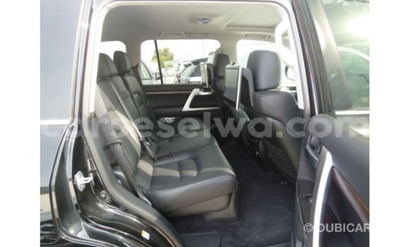 Buy Import Toyota Land Cruiser Black Car in Import - Dubai in East Mahé Buy Import Toyota Land Cruiser Black Car in Import - Dubai in East Mahé