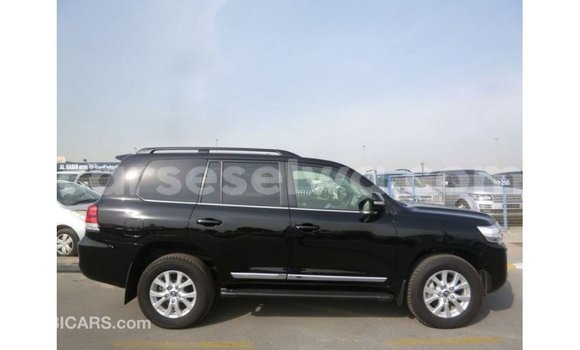 Buy Import Toyota Land Cruiser Black Car in Import - Dubai in East Mahé Buy Import Toyota Land Cruiser Black Car in Import - Dubai in East Mahé