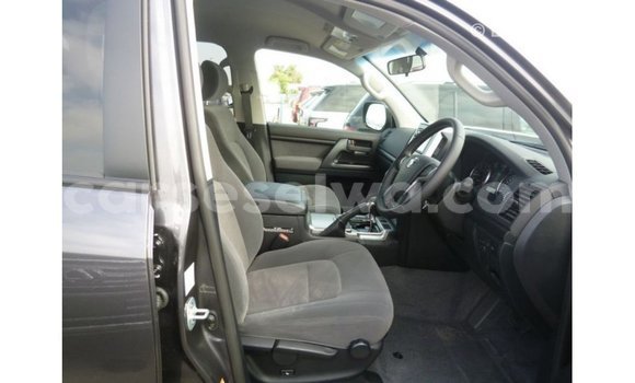 Buy Import Toyota Land Cruiser Other Car in Import - Dubai in East Mahé Buy Import Toyota Land Cruiser Other Car in Import - Dubai in East Mahé