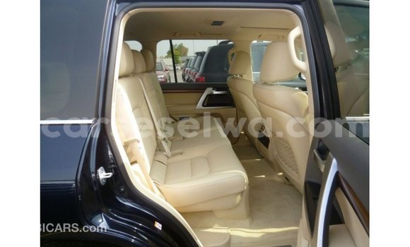 Buy Import Toyota Land Cruiser Blue Car in Import - Dubai in East Mahé Buy Import Toyota Land Cruiser Blue Car in Import - Dubai in East Mahé